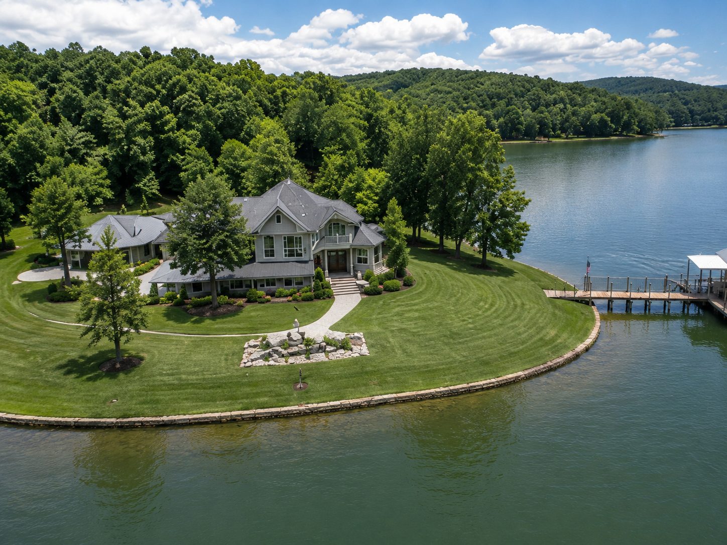 Luxury waterfront property on Norris Lake with private dock