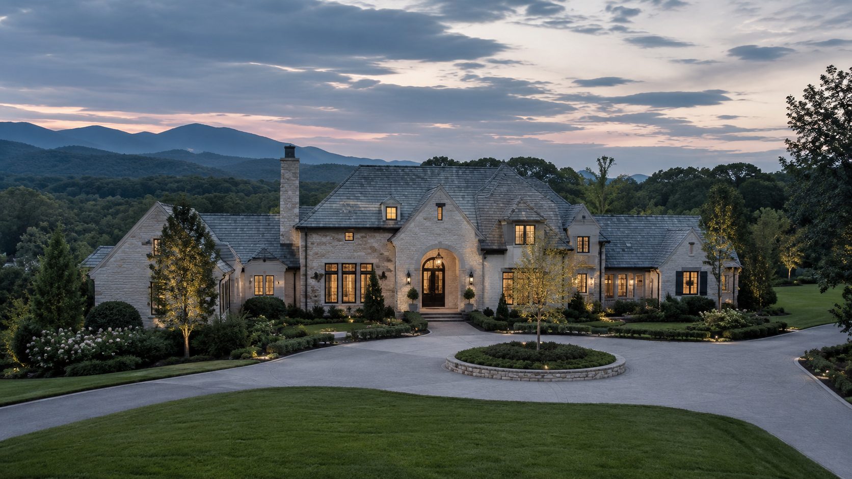 Luxury estate in Maryville and Blount County with mountain views